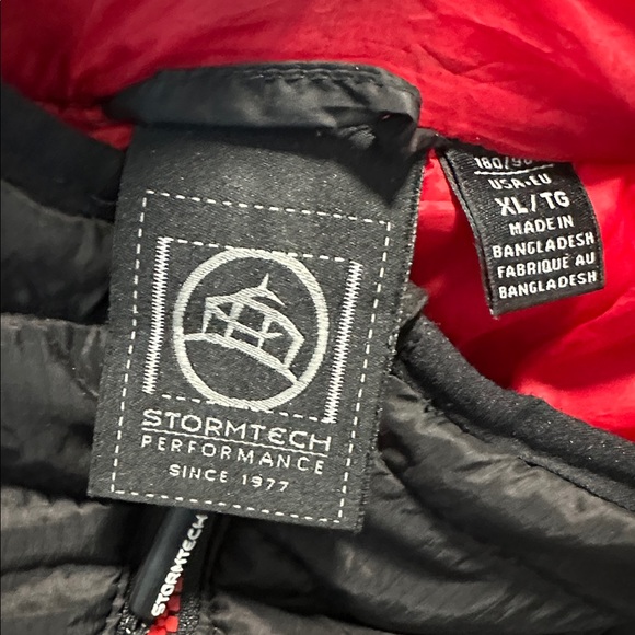 🍁 Stormtech Performance Jacket - Picture 3 of 3